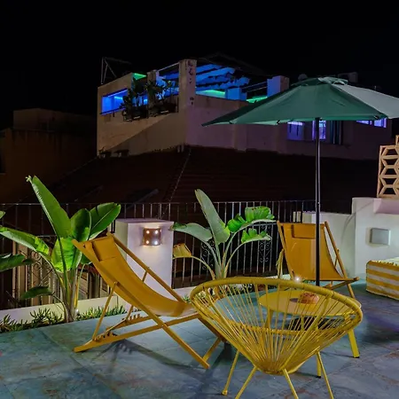 Spacious And Luxurious Mezzanine Apartment In Historic Center Alicante Buitenkant foto