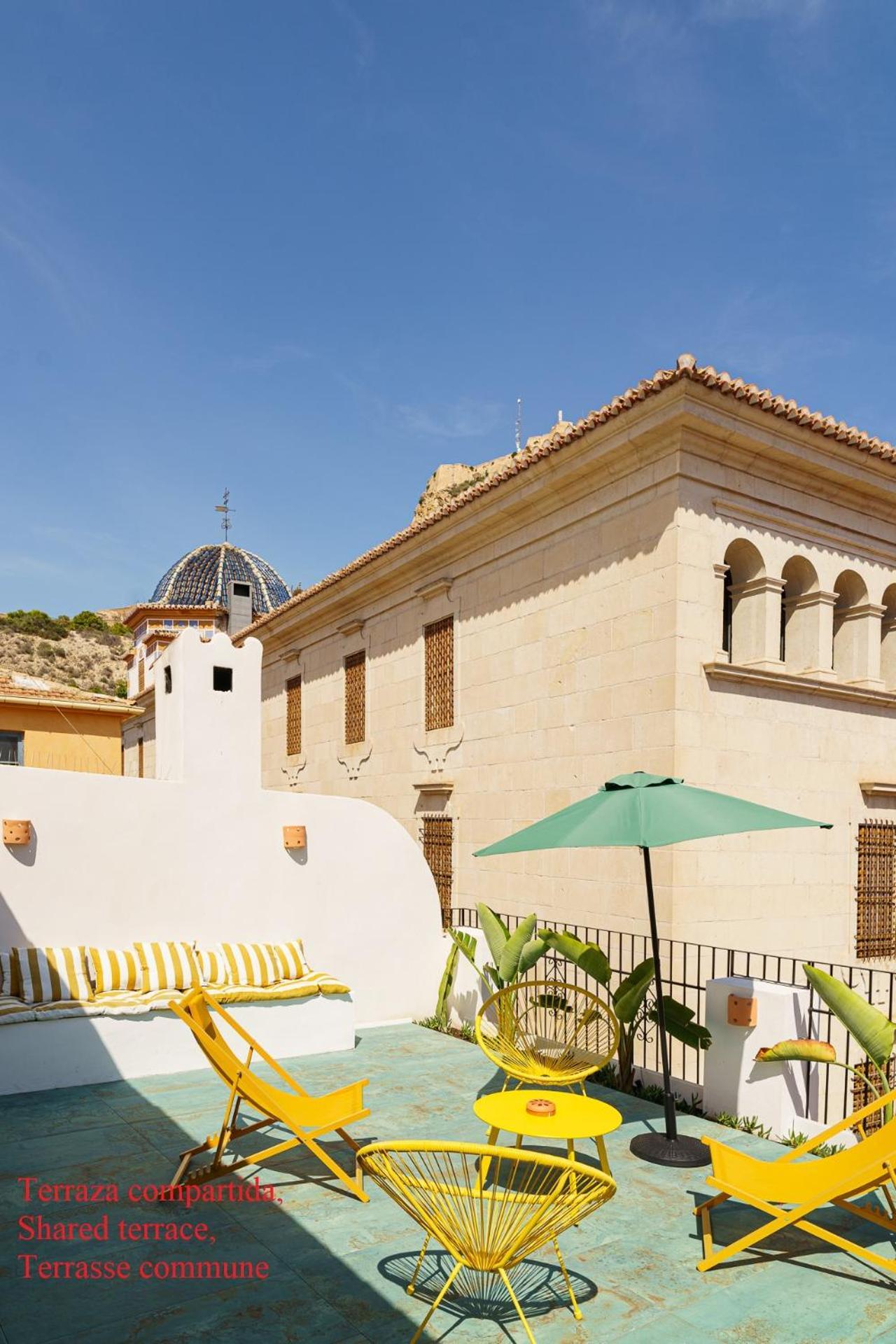 Spacious And Luxurious Mezzanine In Historic Center Appartamento